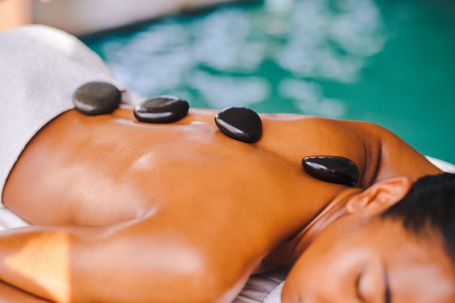 Hot Stone Massage 1hr